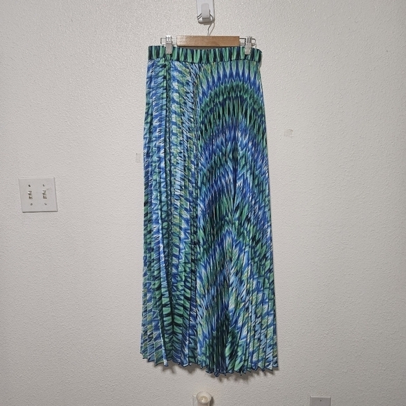 Chico accordion style midi to maxi skirt size 3 = large see pics - Picture 1 of 14